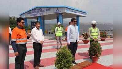 Power ministry jt secy visits Pakri Barwadih coal project
