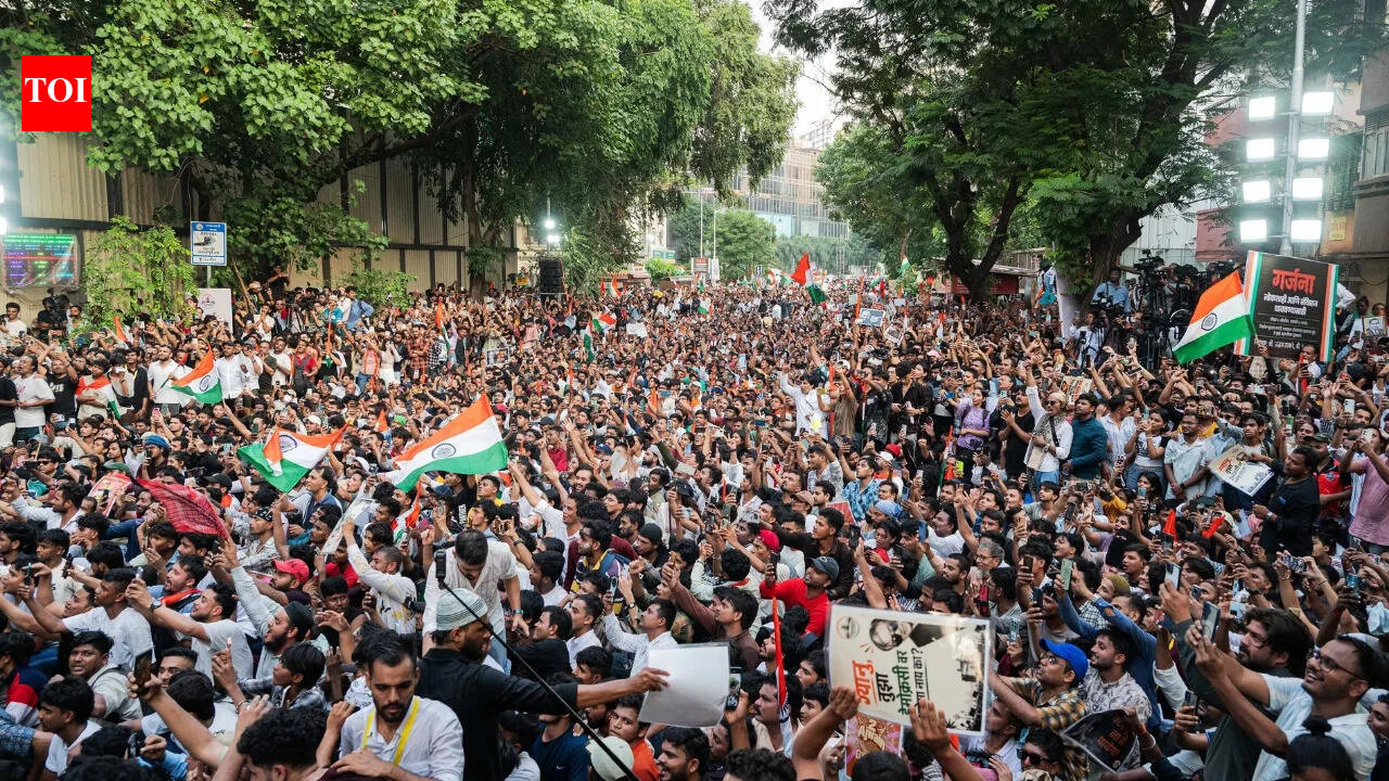 Protests against CEC Gyanesh Kumar: Over 700 detained in Delhi, thousands attend CJP stir in Mumbai - top developments