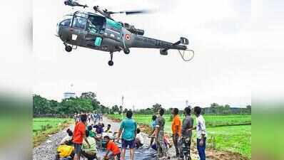 Flood relief packet dropped from air kills man in Saran