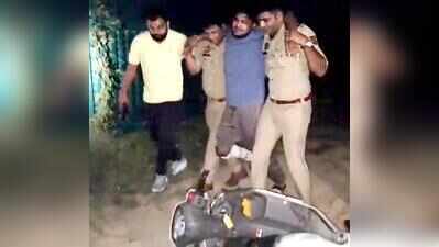 Two men who shot at bus on Delhi-Meerut Expressway held after gunfight