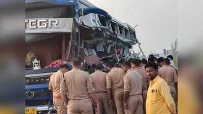 4 killed as bus rams trailer after driver dozes off