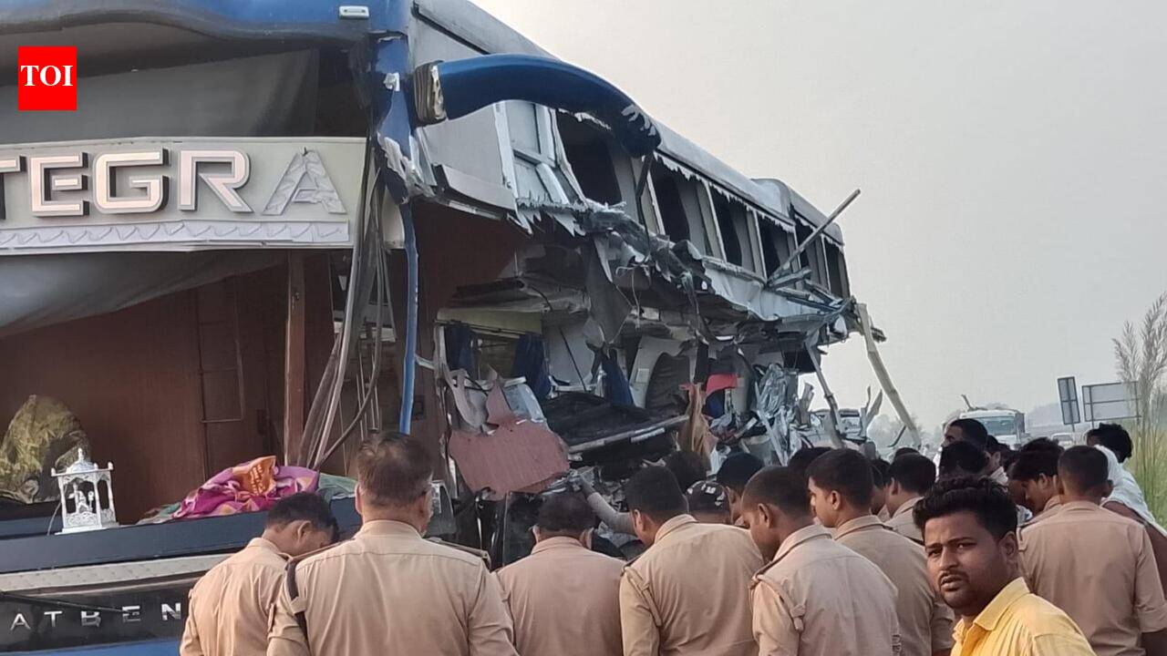 4 killed as bus rams trailer after driver dozes off