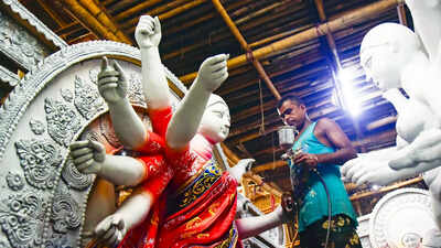 Bangladesh extends official Durga Puja holidays to 3 days, steps up security