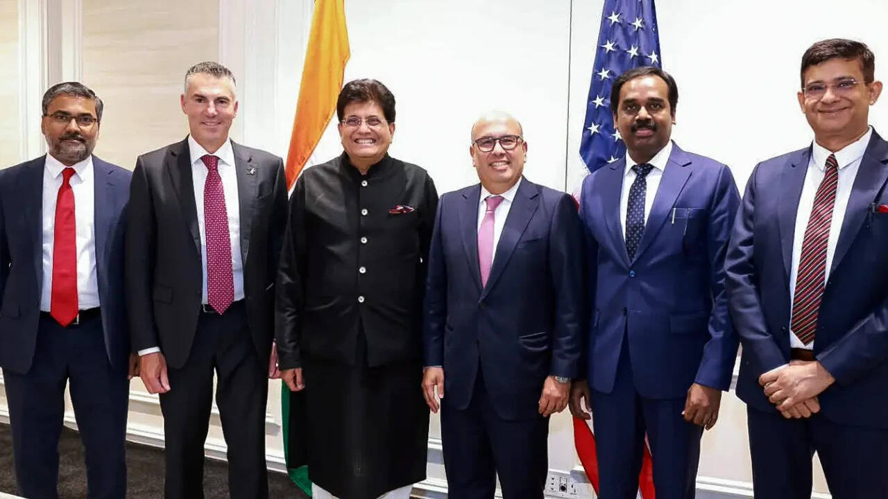 Piyush Goyal Says India Trade Pacts Could Cover World Economy