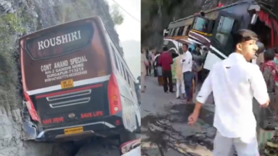 1 dead, 38 injured after passenger bus crashes near Jammu-Srinagar highway
