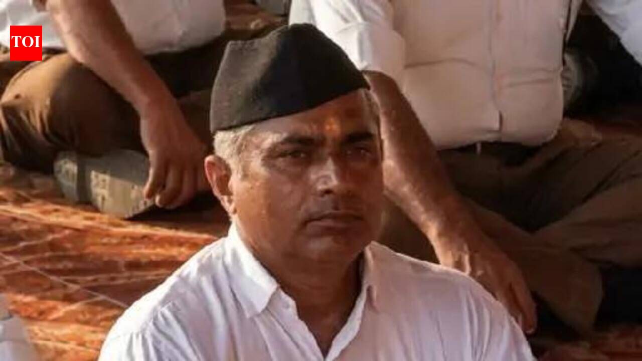RSS functionary beaten to death over property dispute; 4 cops suspended