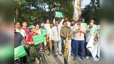 Bengalureans opposing Tunnel road project take out cycle rally