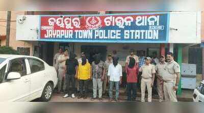 Six of inter-state brown sugar gang arrested
