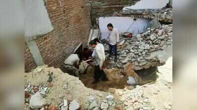Labourer dies, another injured as roof collapses during repairs