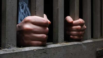 UK: 2 teenagers jailed for 10 years for arson at Indian restaurant in London