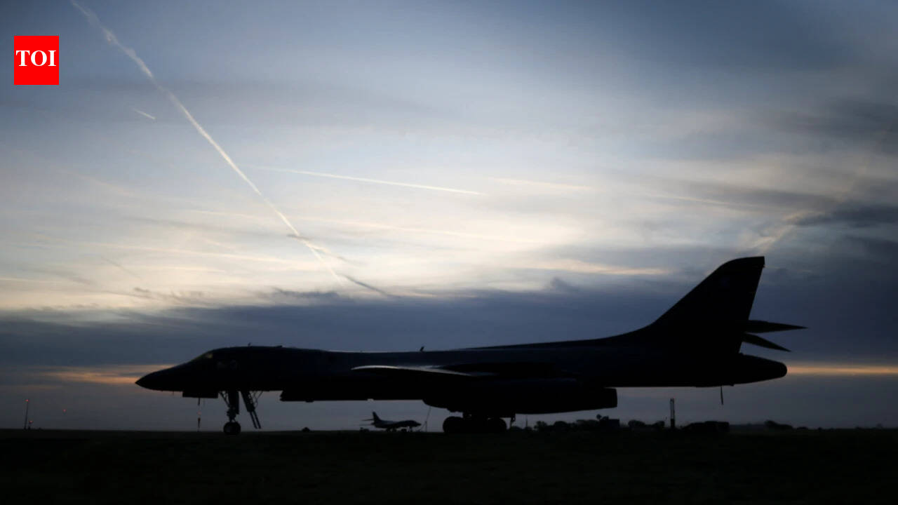 US withdraws all bombers from UK's Fairford base after suspected terror plot