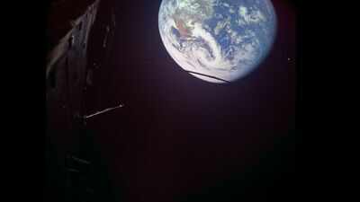 NASA's Jupiter-bound spacecraft changed direction by 20 degrees and gained 3.5 km/s in speed using Earth’s gravity; ESA’s Juice spacecraft needed no major engine burn for the boost