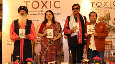 Shatrughan Sinha, Maneka Gandhi launch Toxic, Dr Mukesh Batra’s new book