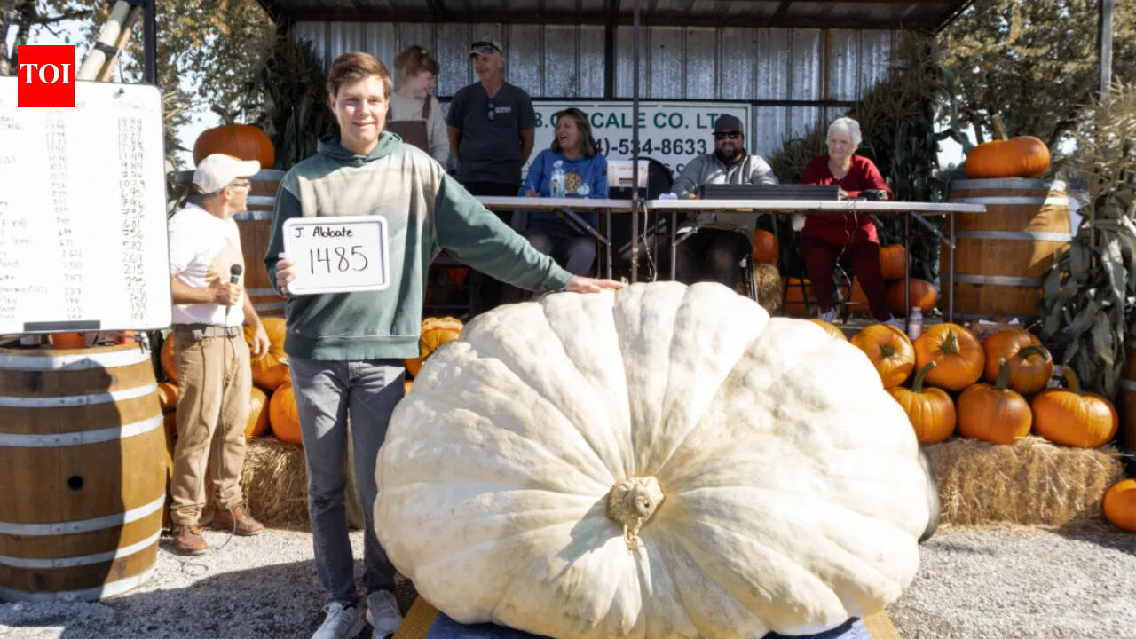 Kelowna grower Abbate’s giant pumpkin weighing 1,485 pounds, wins British Columbia’s 2026 contest