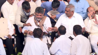 'Girls don’t want to marry village boys': Farmer’s unusual plea to Karnataka CM Shivakumar