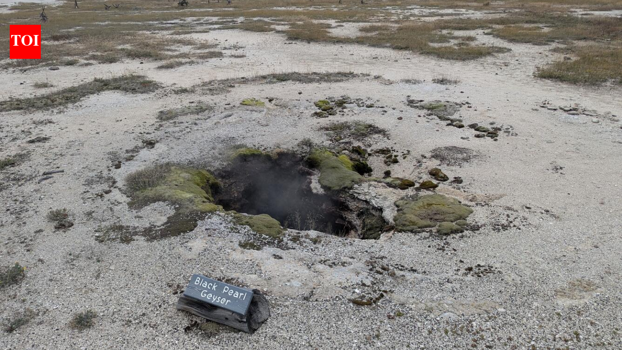 In 1925, a Yellowstone explosion reshaped Biscuit Basin; 101 years later, USGS found a sign mix-up