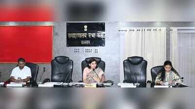 Complete govt building repairs before Diwali: Buxar DM