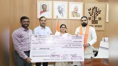 Building corporation donates Rs 10cr to CM relief fund