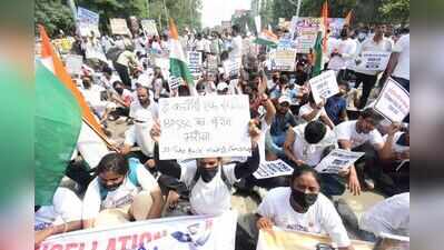 With witty slogans, SI aspirants hold protest march over exam cancellation