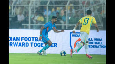 Up close and personal with Vini & Co? Akash backs teammates