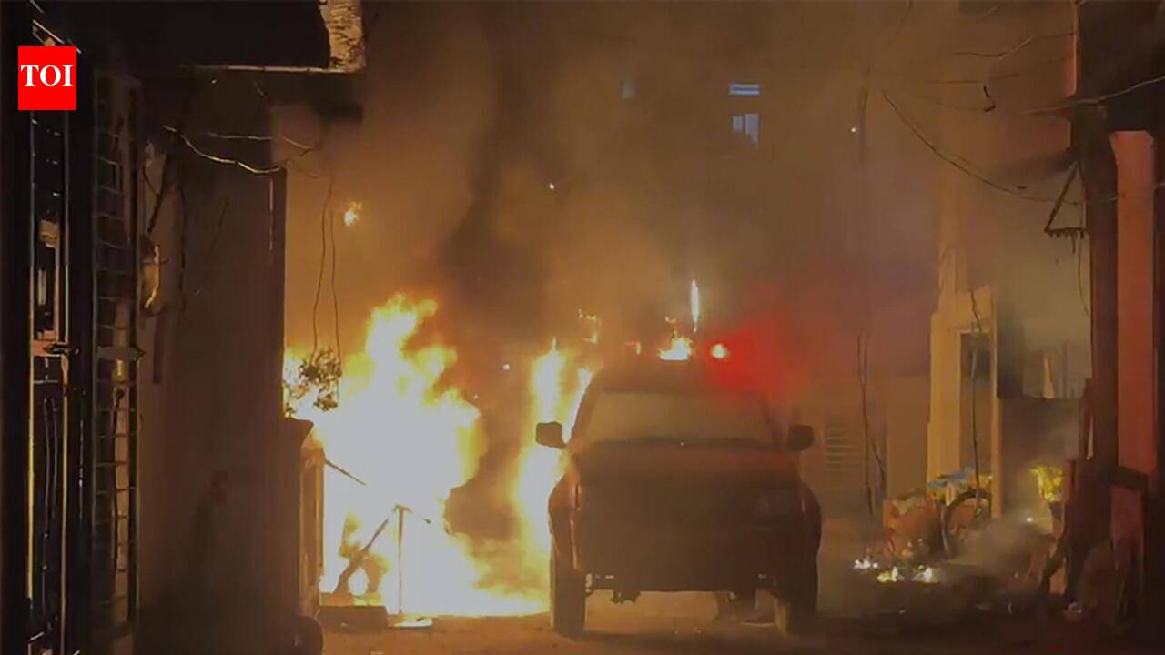 2 charred to death, 12 hurt as firecrackers stocked in trader’s house ...