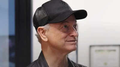 In 2009, Gary Sinise met a war veteran who lost his limbs after a roadside bomb in Iraq; that meeting launched a multi-million-dollar project to build smart homes for wounded soldiers