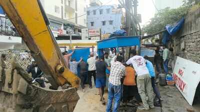 RMC clears encroachments near temple ahead of Durga Puja
