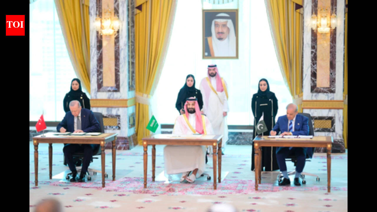 Pak, Saudi Arabia and Turkiye agree to deploy forces in Gulf country amid Houthi attacks