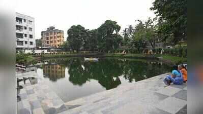 KMC restores 'nearly dead' water body near New Alipore