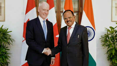 Amid Canada trade talks, NSAs discuss security coop