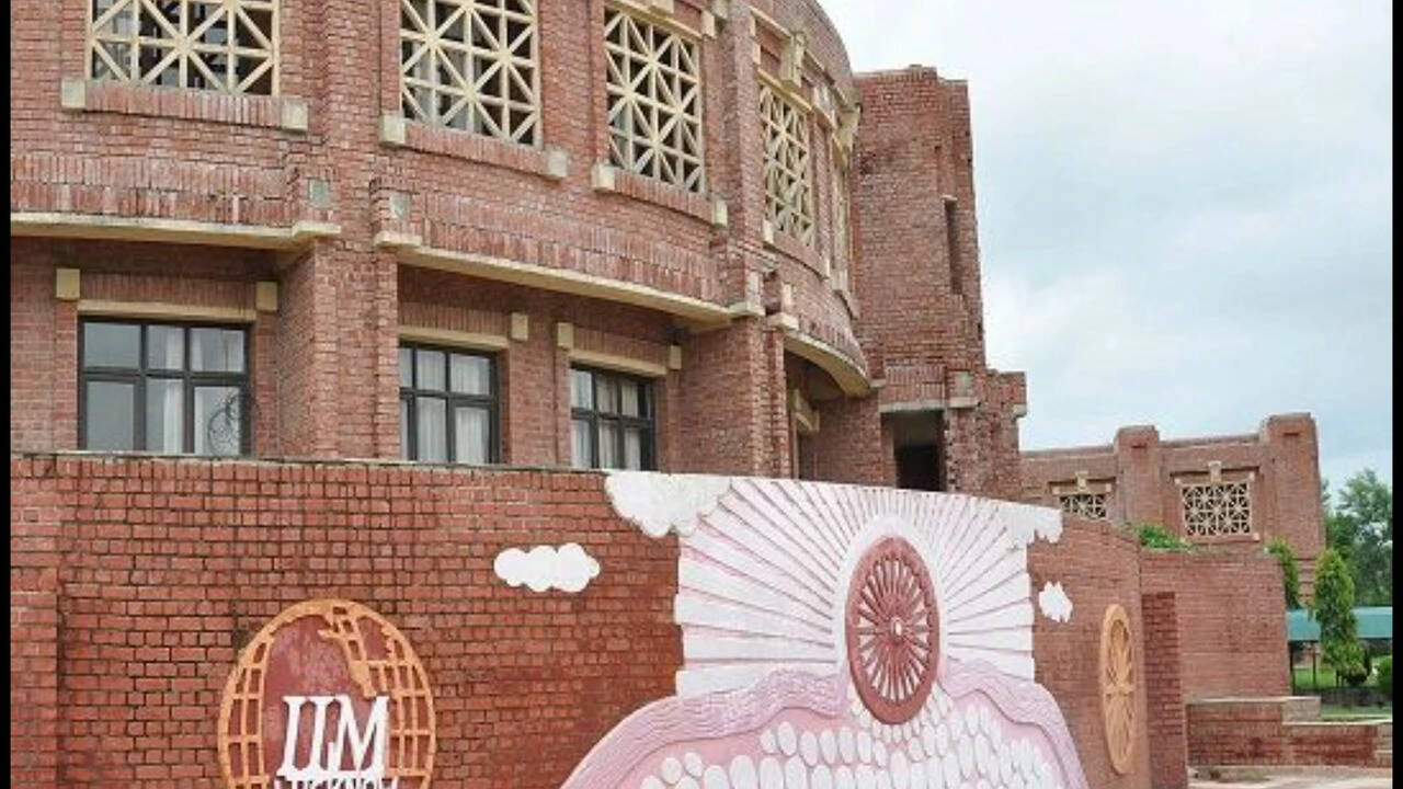 IIM Lucknow launches 11-month executive programme in Brand Management ...