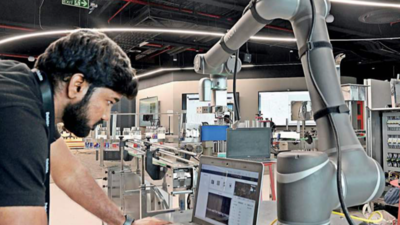 Who says AI's killing services! An opportunity to open lakhs of new clients, jobs