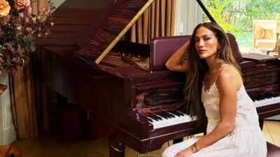 Before Hollywood and global fame, Jennifer Lopez once slept at dance studio while pursuing her career: ‘I was homeless before I got famous'