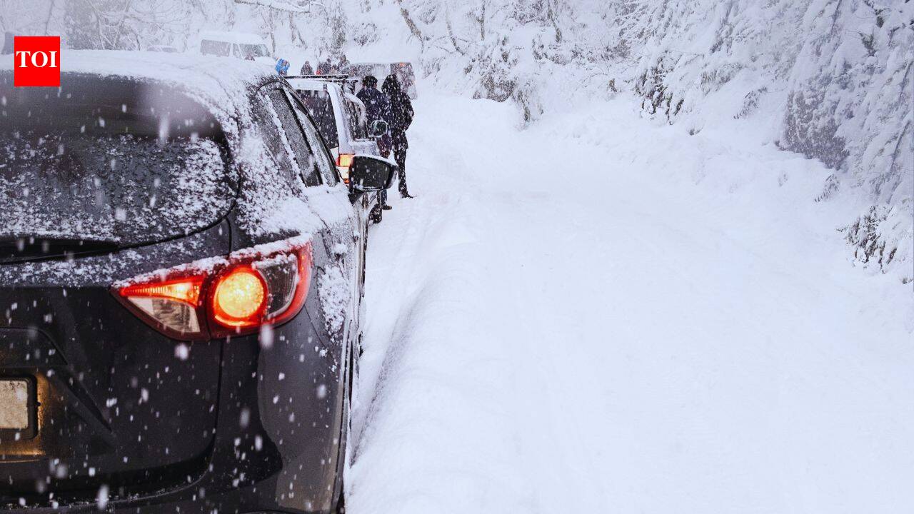 Adi Kailash and Om Parvat turn into a winter wonderland; heavy snowfall leaves hundreds of tourists stranded at 14,500 feet - The Times of India
