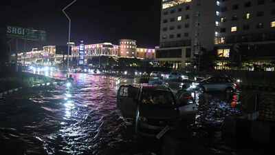 Lucknow flood: Cremations hit, temples shut, mall, roads and cricket stadium flooded as Gomti rises