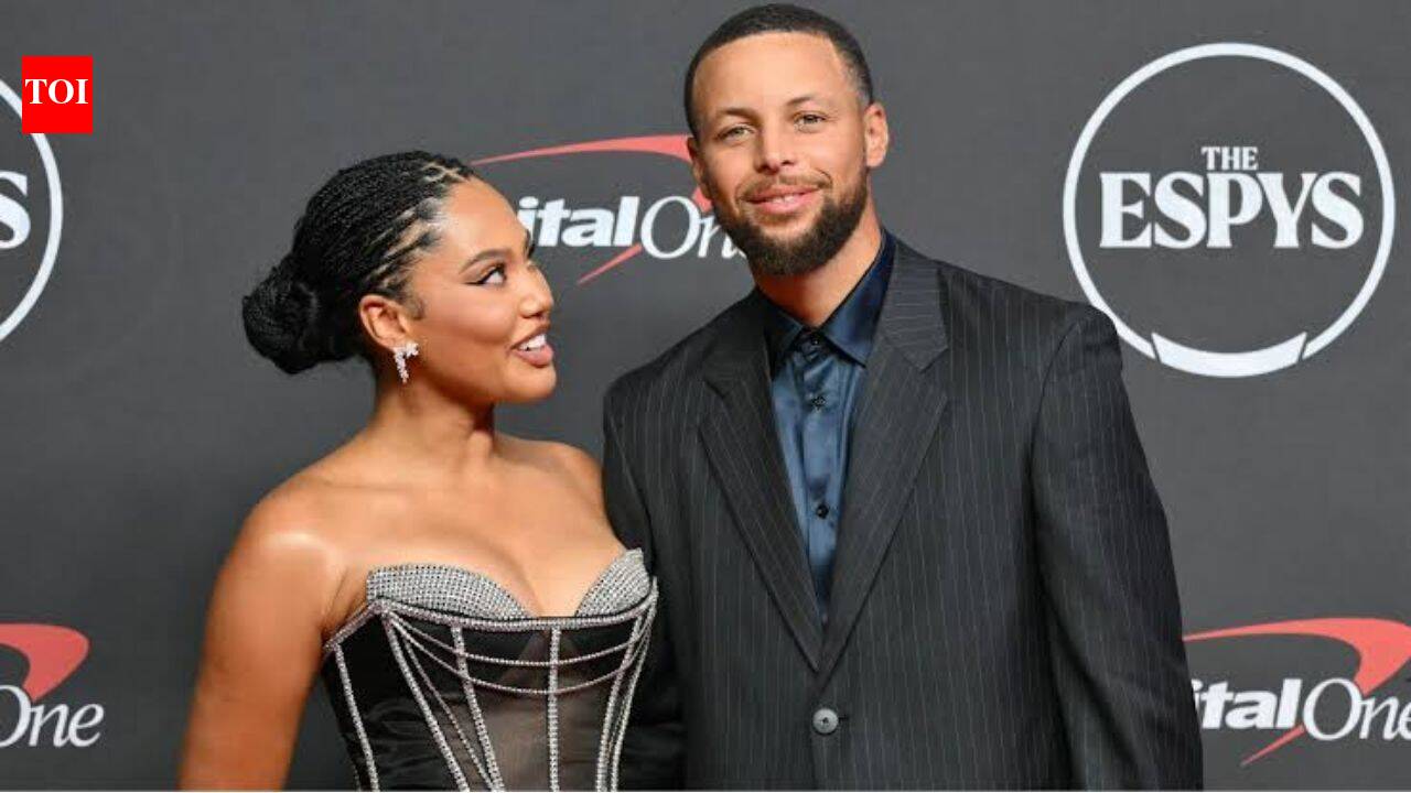 Stephen Curry’s wife Ayesha Curry controls one side of Warriors star with a sweet romantic gesture
