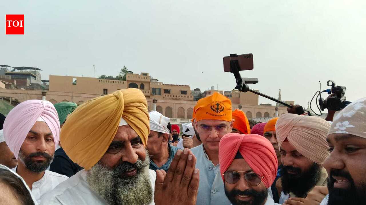 ‘Not day of politics’: Back as Punjab Cong chief, Pargat first visits ...