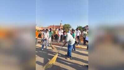Mayor launches ward-wise cleanliness drive ahead of Diwali