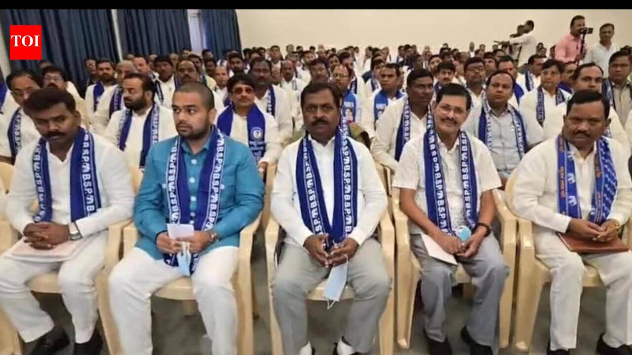 Posters signal Yukesh Singh’s rise in BSP ahead of 2027 UP assembly ...