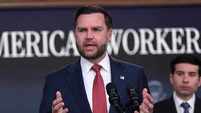 Deeply Offensive: Government rebuts Vance’s indentured servants remark