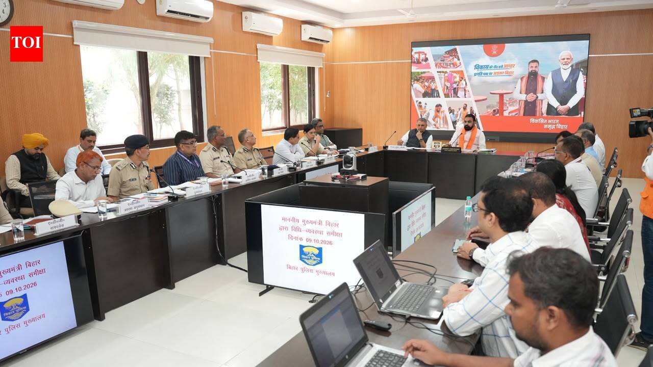 Prepare lists of criminals, act on sensitive social media cases in 2 hrs: CM