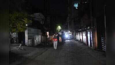 Poor lighting, encroachments pose challenges