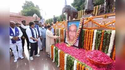 Mayawati slams feel-good politics, asks govt to address poverty, inflation