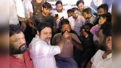 MPSC protesters refuse to vacate SM Joshi Bridge, Fadnavis rules out direct removal of chairman