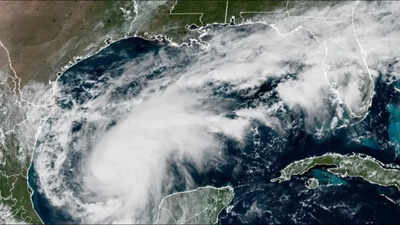 'Things going to get treacherous': Hurricane Isaias makes landfall in Florida as Category 2 storm