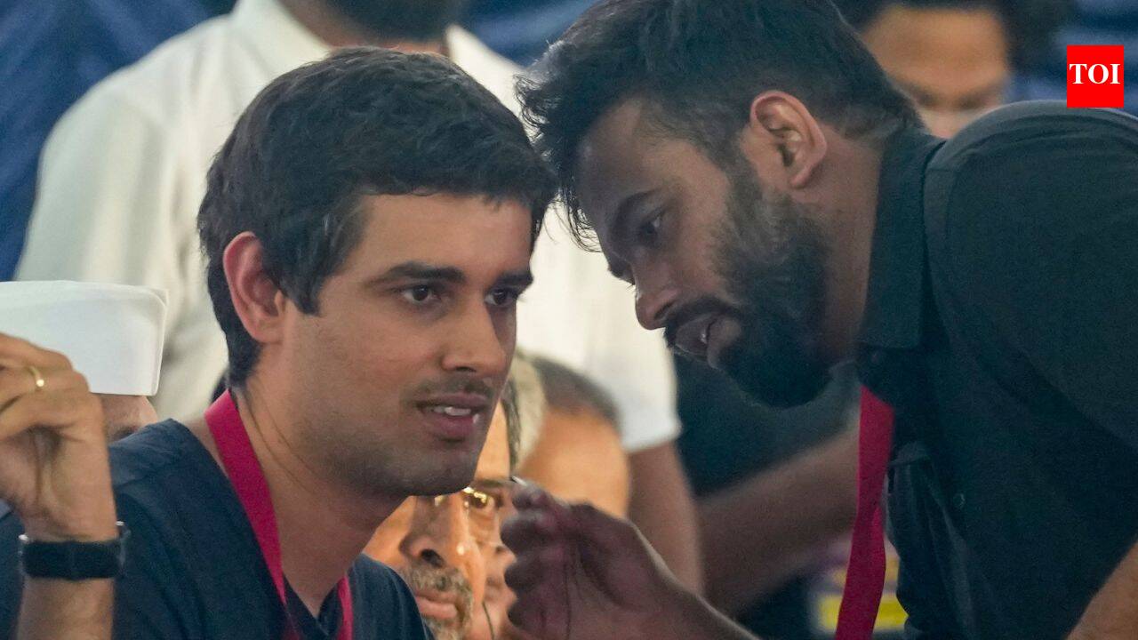 Delhi Police detain YouTuber Dhruv Rathee before protest