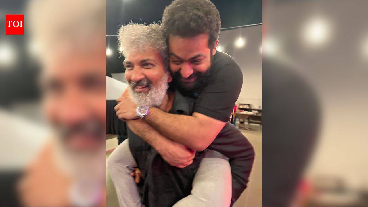Jr NTR wishes filmmaker SS Rajamouli on his 53rd birthday