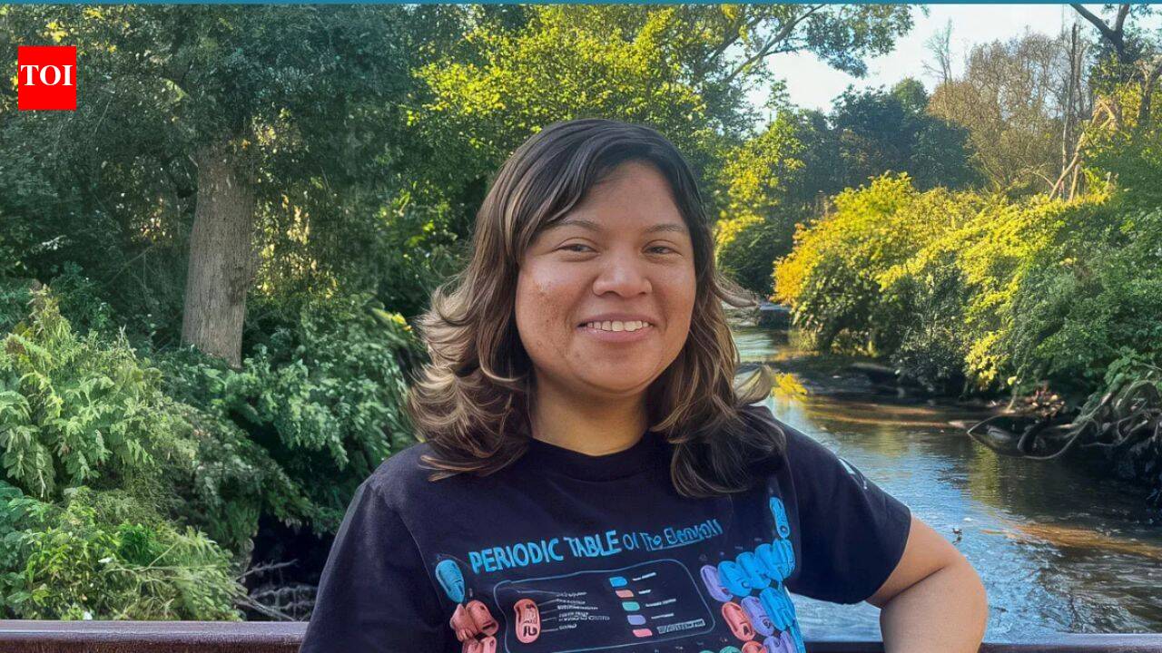 Mexican innovator, 21, turns discarded materials into power and cleaner water