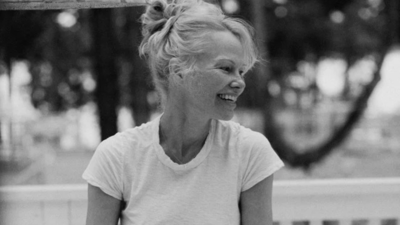 Pamela Anderson lets her Vancouver Island garden grow wild: The unexpected fruit she mistook for tomatillos sparked her latest beauty idea