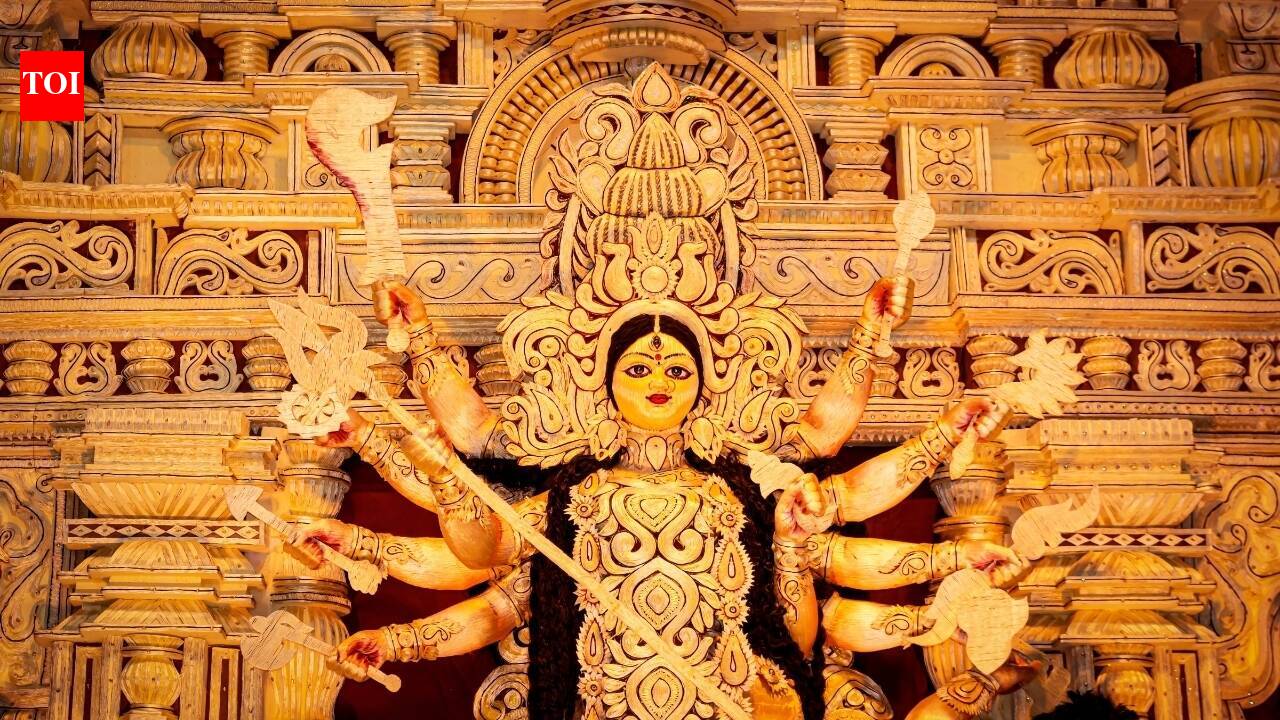 50+ Navratri quotes that go beyond ‘Happy Navratri’: Meaningful wishes ...